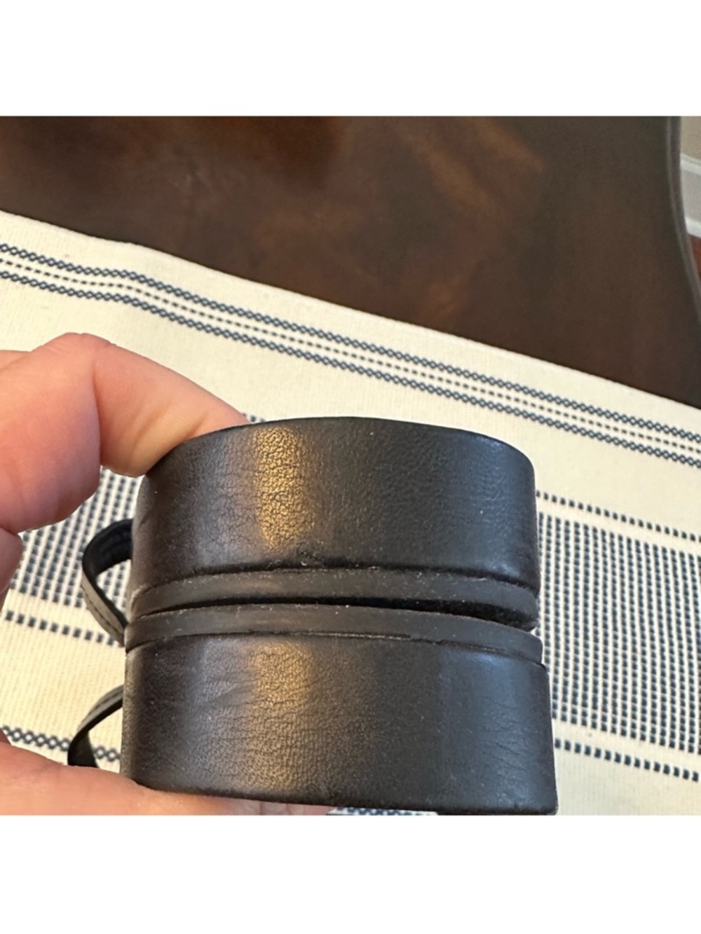 Pre-Loved Tory Burch Black Miller Cloud Sandals - Picture 5 of 6